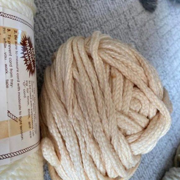 Macramé Cord/Yarn - 3 skeins - assortment of off whites - Picture 4 of 5